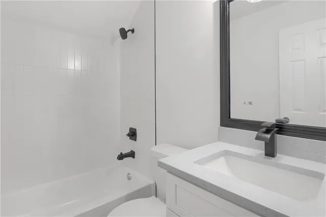 $2,600 | 2508 Connally Drive, East Point, GA 30344