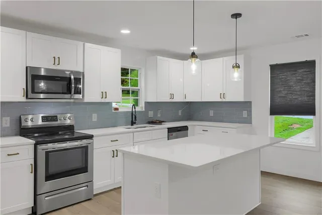 $2,600 | 2508 Connally Drive, East Point, GA 30344