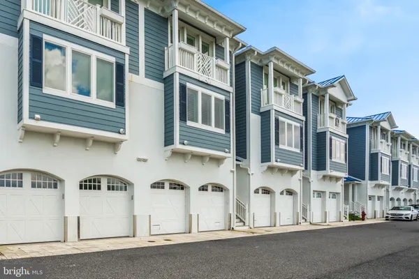 $1,350,000 | 13000 Marina View Lane, Unit 27, Ocean City, MD 21842