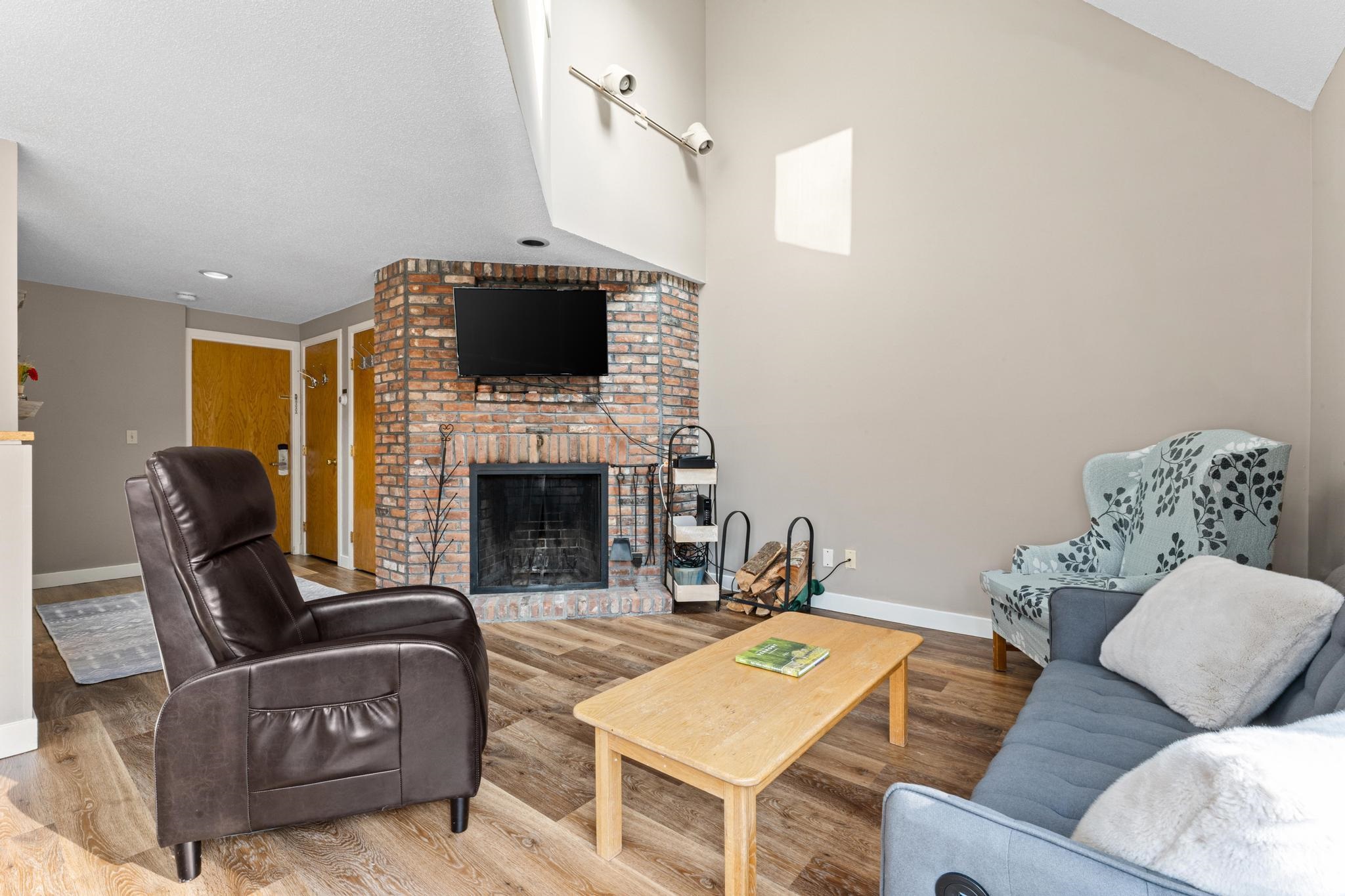 788 East Mountain Road, Unit D4 Killington, VT 05751 - Photo 29 of 34 Gallery Image 29