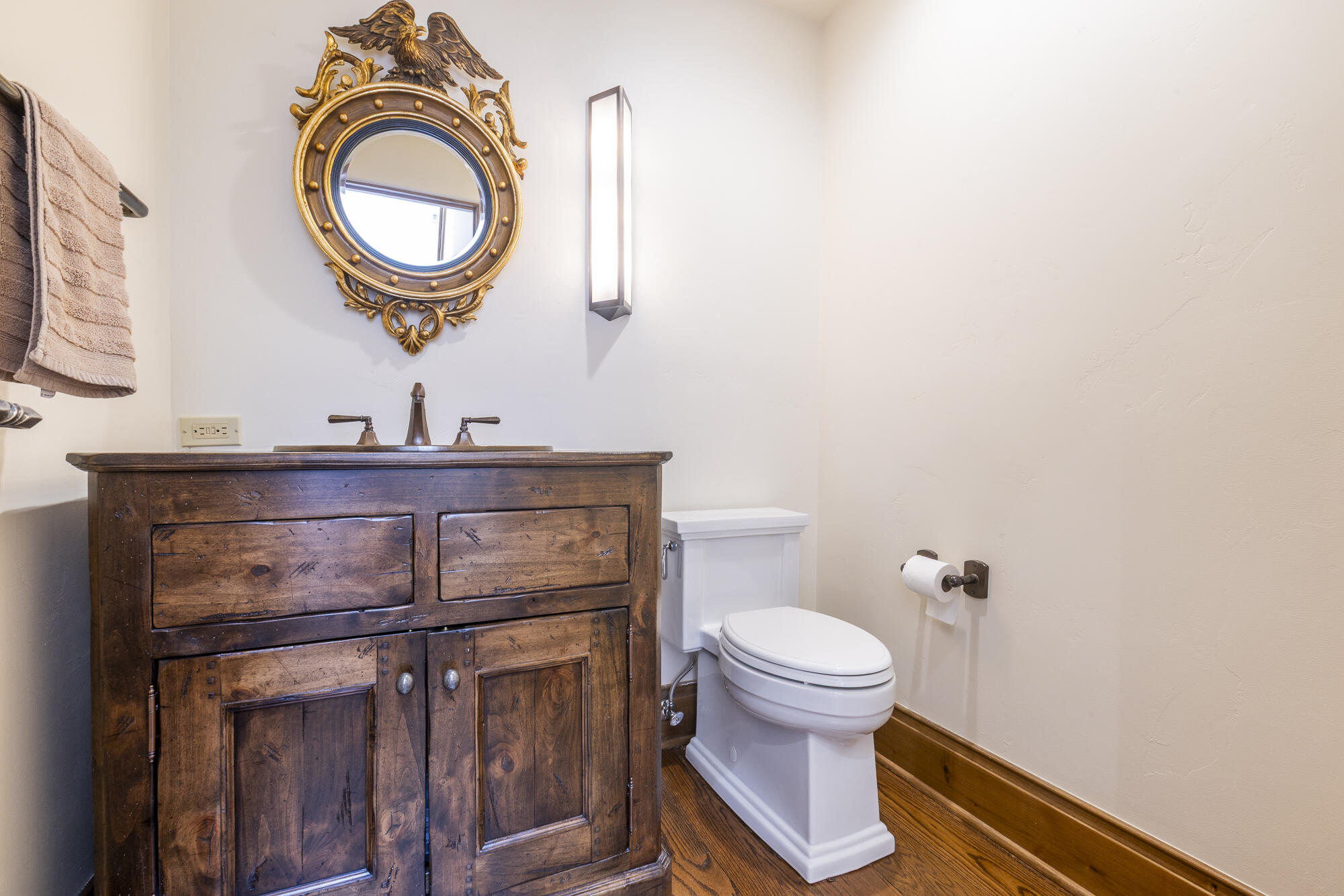 512 Fairway Road Sun Valley, ID 83353 - Photo 14 of 28 Powder Room