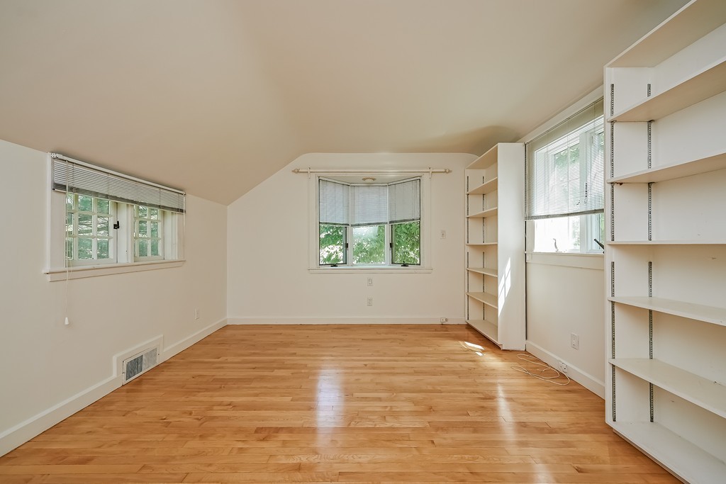 70 Ridge Street Arlington, MA 02474 - Photo 15 of 29 Gallery Image 15