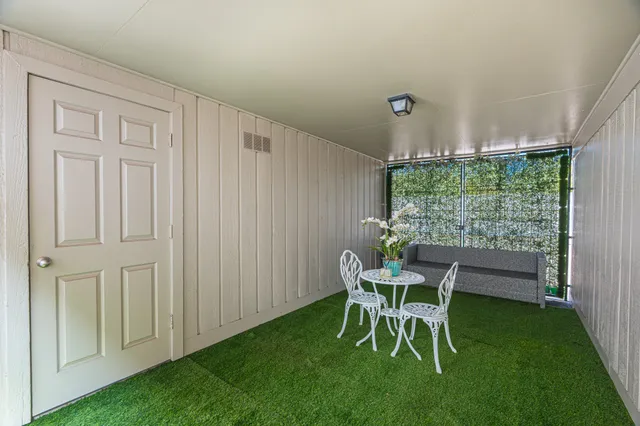 $1,950 | 6339 Del Monte Drive, Unit 95, Houston, TX 77057