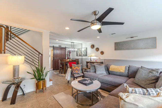 $1,950 | 6339 Del Monte Drive, Unit 95, Houston, TX 77057