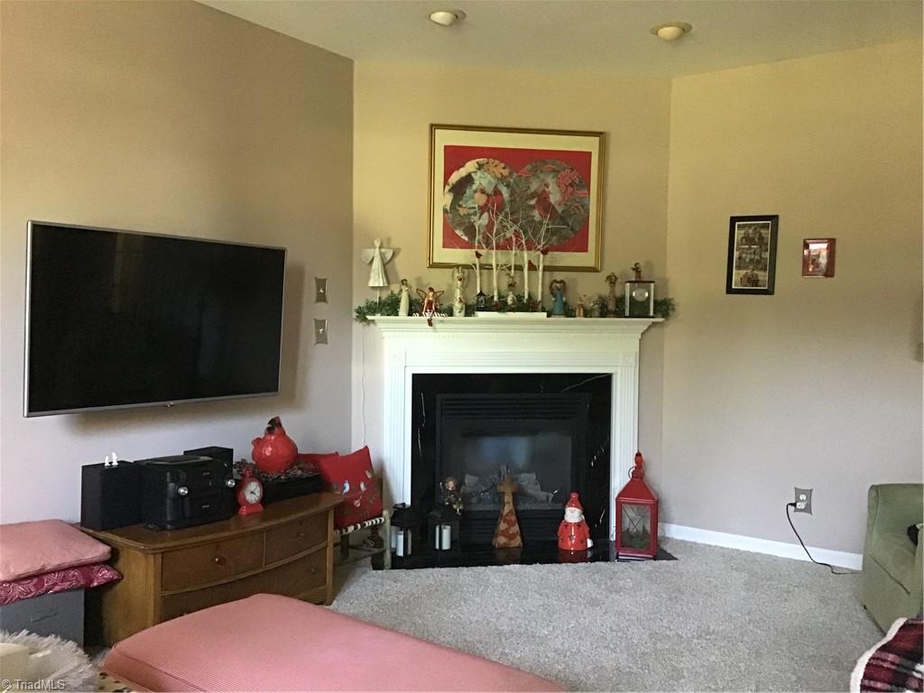 1890 Happy Hill Road Lexington, NC 27295 - Photo 12 of 35 kitchen