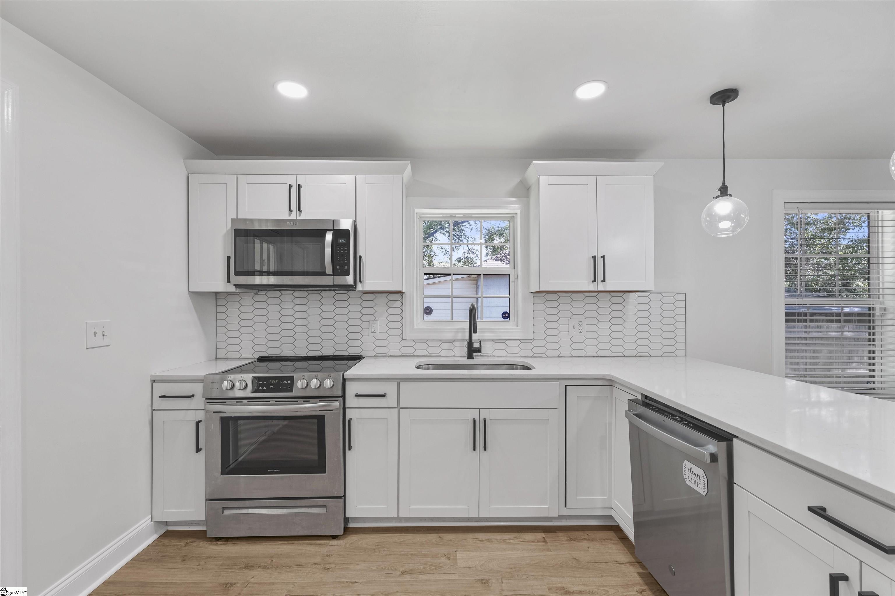 106 North 3rd Street Easley, SC 29640 - Photo 9 of 21