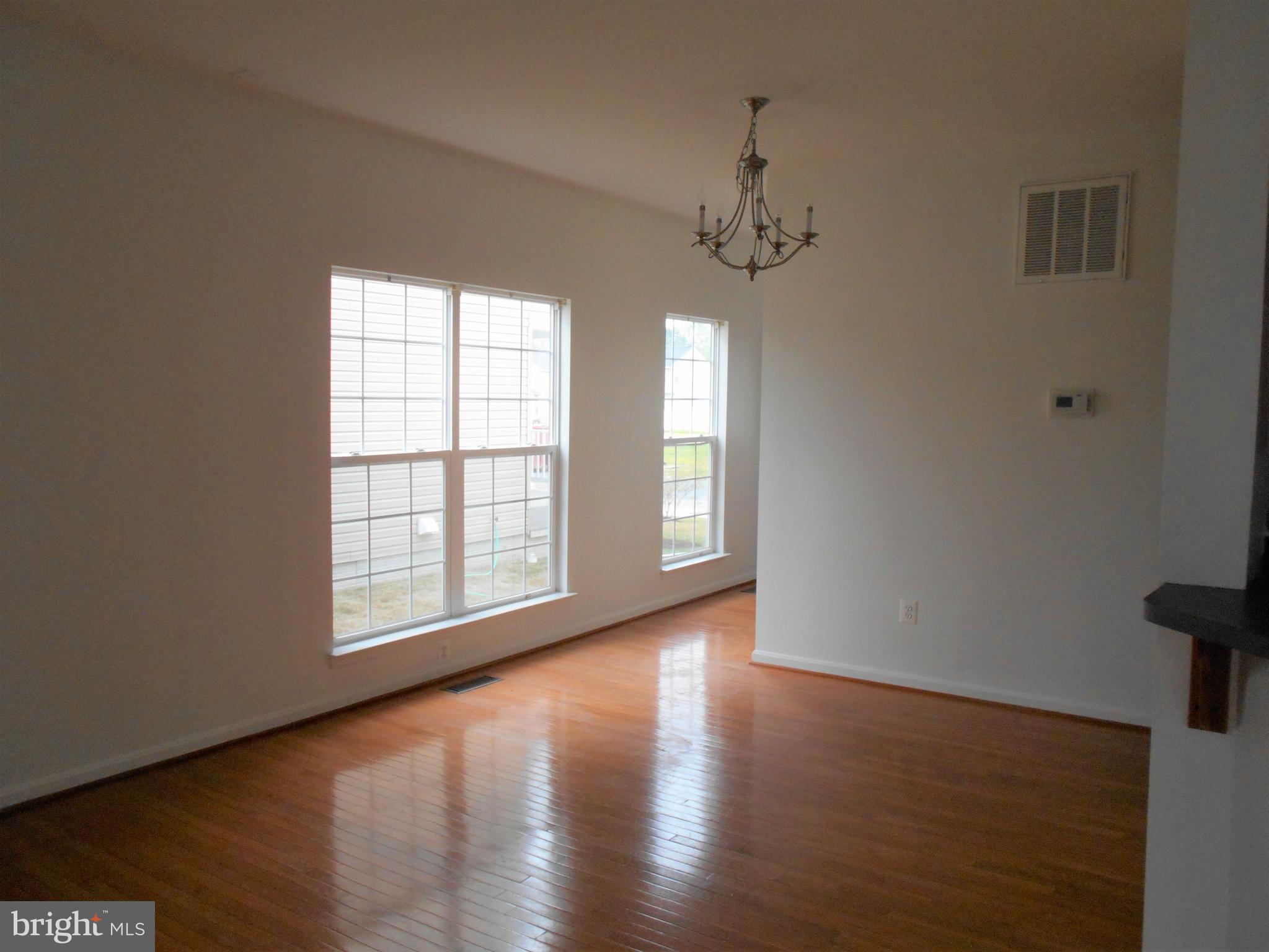 306 Appleby School Road Cambridge, MD 21613 - Photo 4 of 24 Lots of natural light