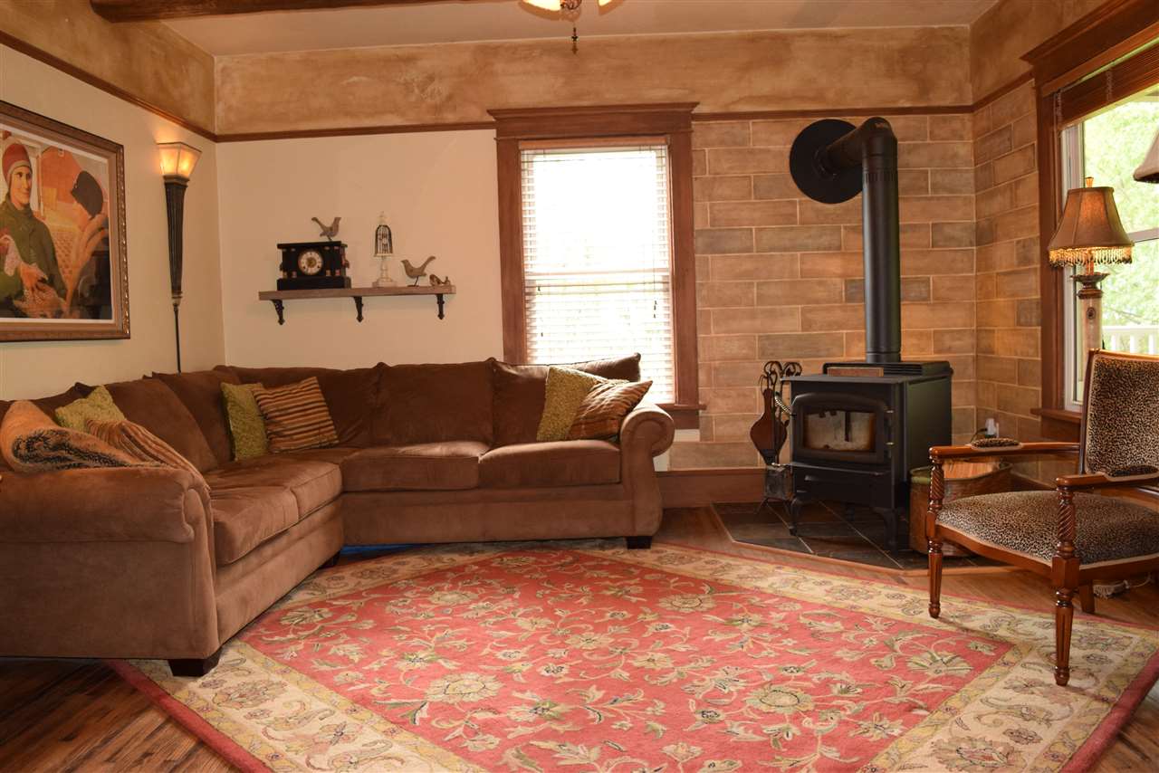 1012 Iwv Road Southwest Oxford, IA 52322 - Photo 9 of 25 Gallery Image 9
