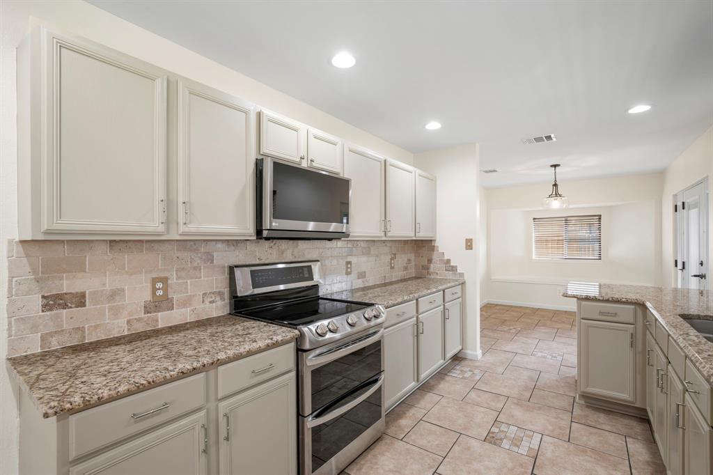 2201 Driskell Lane Corinth, TX 76210 - Photo 13 of 39