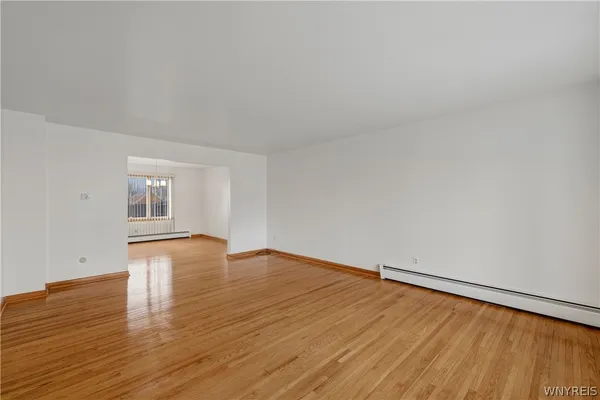 $2,600 | 4 Villa Moraine Drive, Cheektowaga, NY 14225