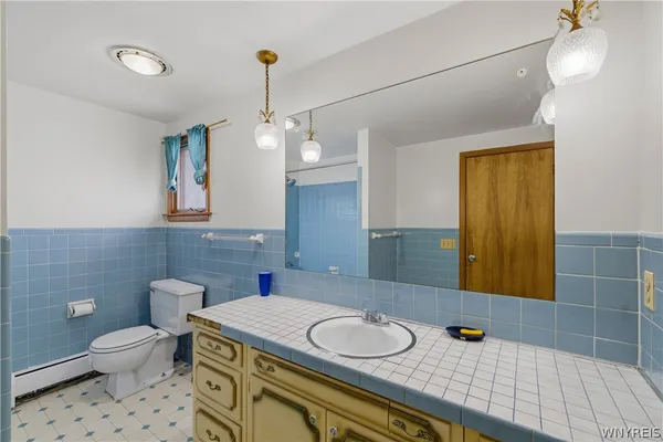 $2,600 | 4 Villa Moraine Drive, Cheektowaga, NY 14225