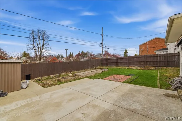 $2,600 | 4 Villa Moraine Drive, Cheektowaga, NY 14225