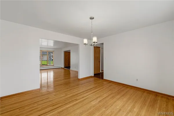 $2,600 | 4 Villa Moraine Drive, Cheektowaga, NY 14225