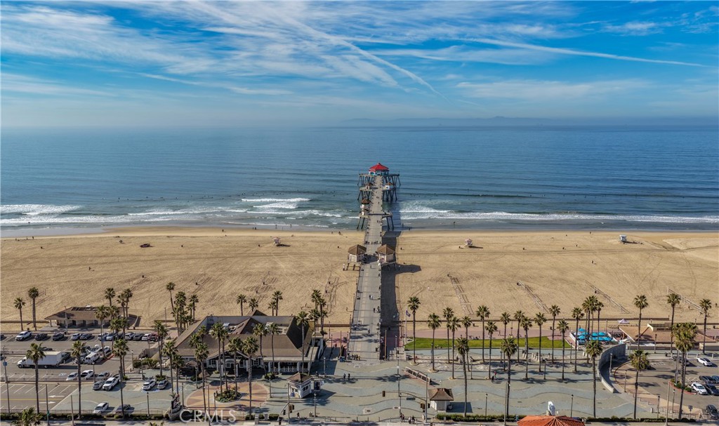 308 5th Street Huntington Beach, CA 92648 - Photo 3 of 41 a view of ocean