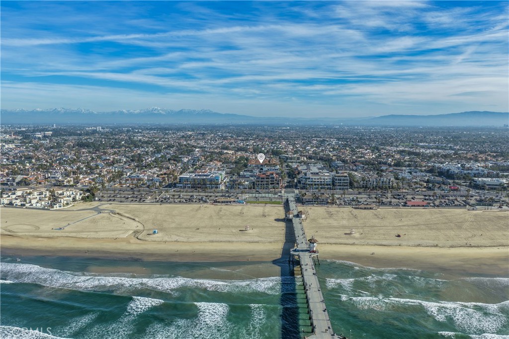 308 5th Street Huntington Beach, CA 92648 - Photo 4 of 41 a view of ocean view