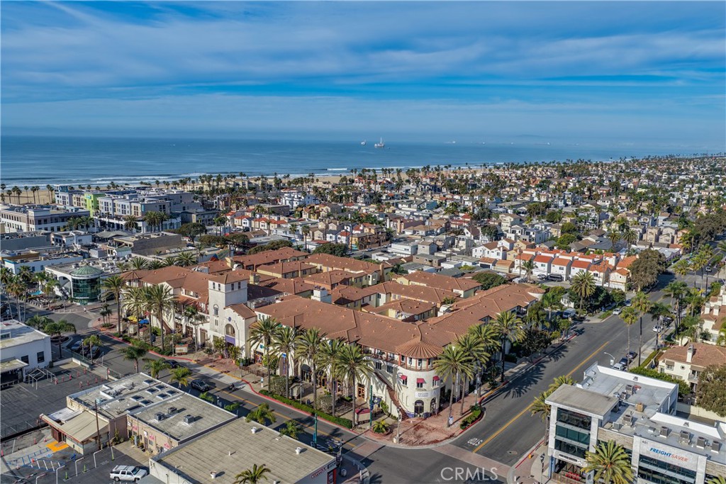 308 5th Street Huntington Beach, CA 92648 - Photo 7 of 41 an aerial view of multiple house