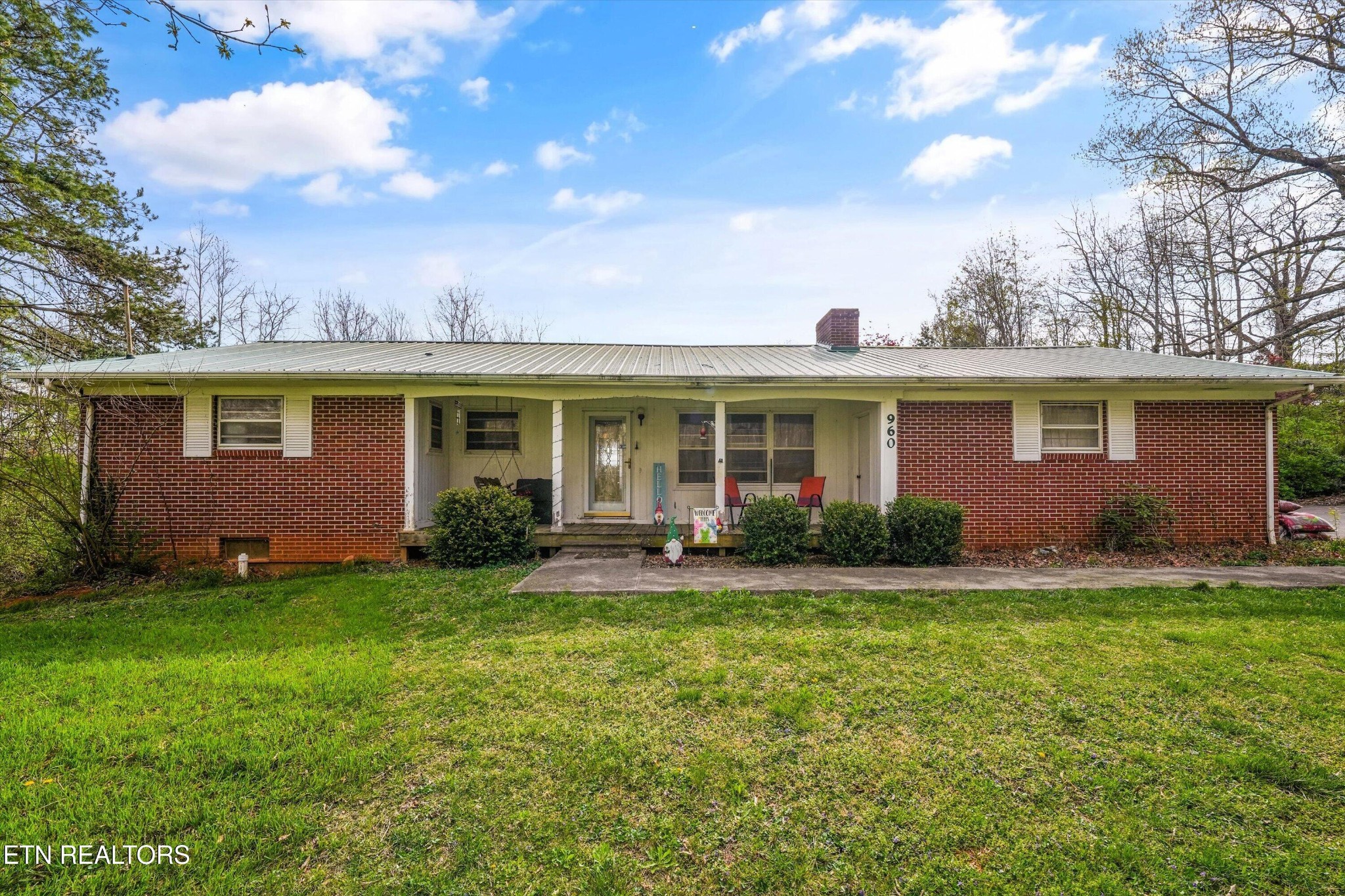 960 Talbott-Kansas Road Talbott, TN 37877 - Photo 1 of 43 a front view of house with yard and green space