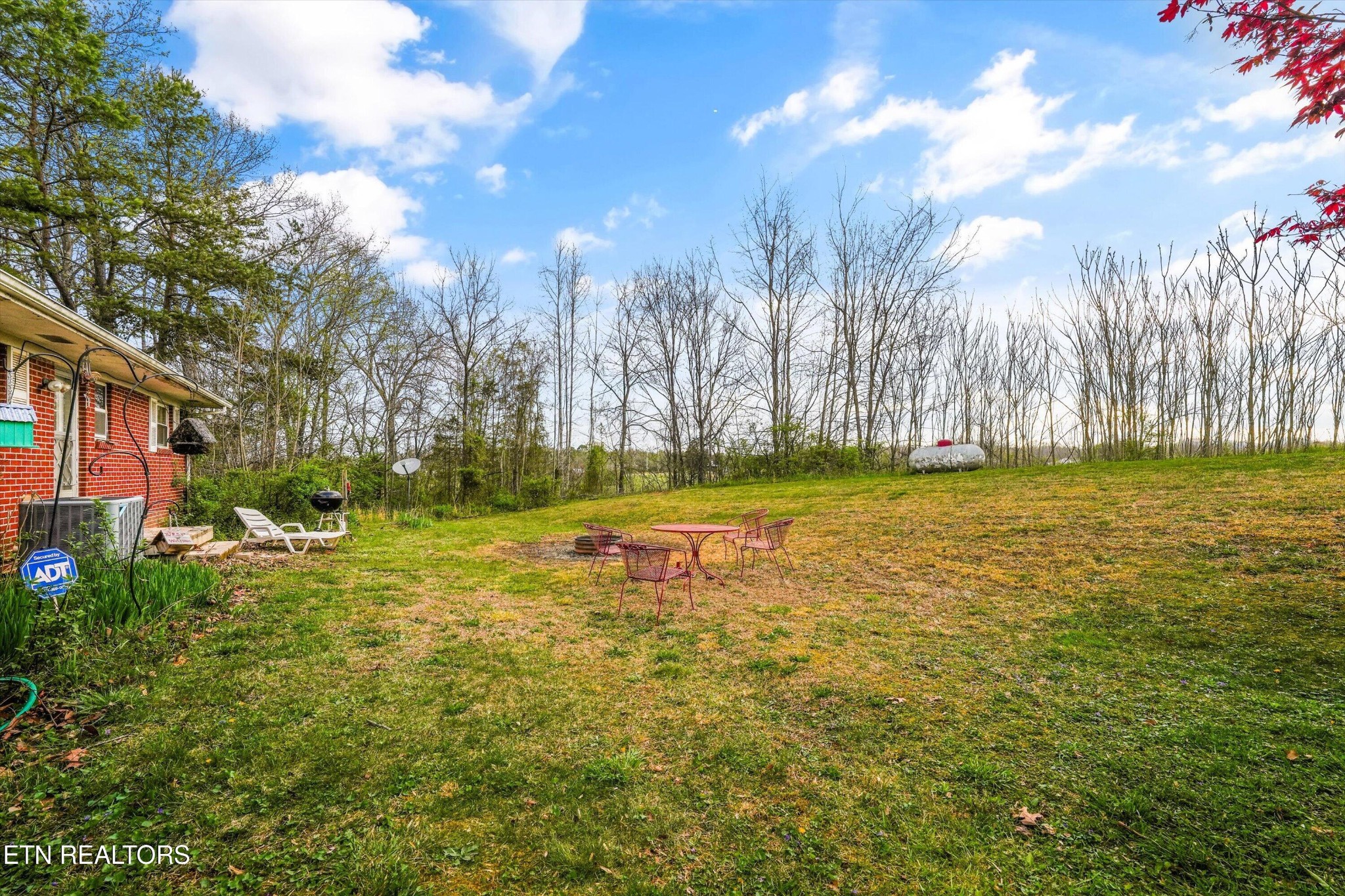 960 Talbott-Kansas Road Talbott, TN 37877 - Photo 31 of 43 a view of swimming pool is middle in the middle of a yard