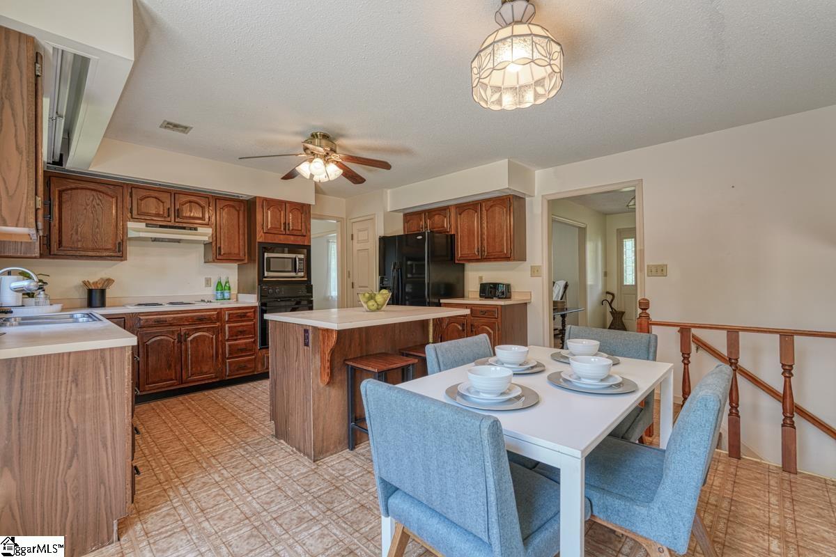 425 State Rd S-42-7023 Campobello, SC 29322 - Photo 10 of 32 Gallery Image 10