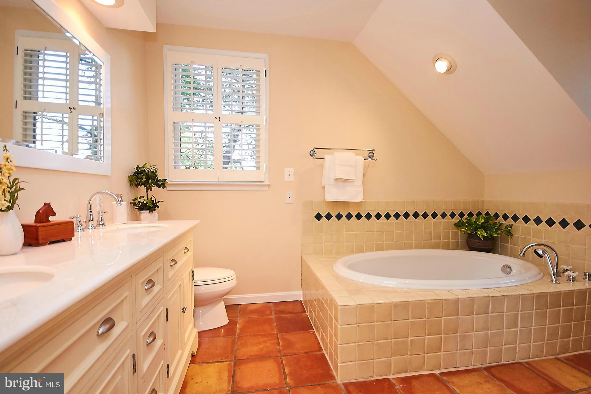 2816 Cameron Road Falls Church, VA 22042 - Photo 19 of 27 Bath (Master)