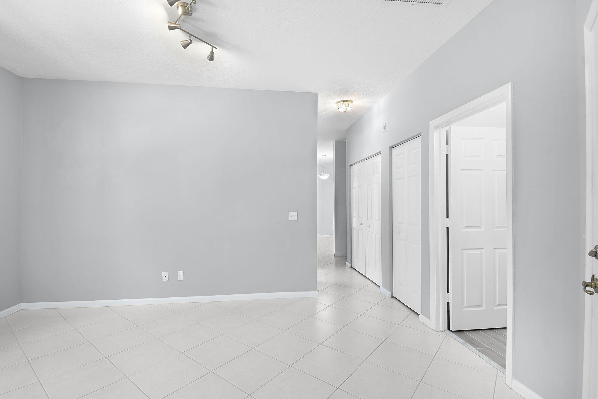 6785 Southeast Warwick Lane Stuart, FL 34997 - Photo 17 of 62 BRIGHT DEN/OFFICE