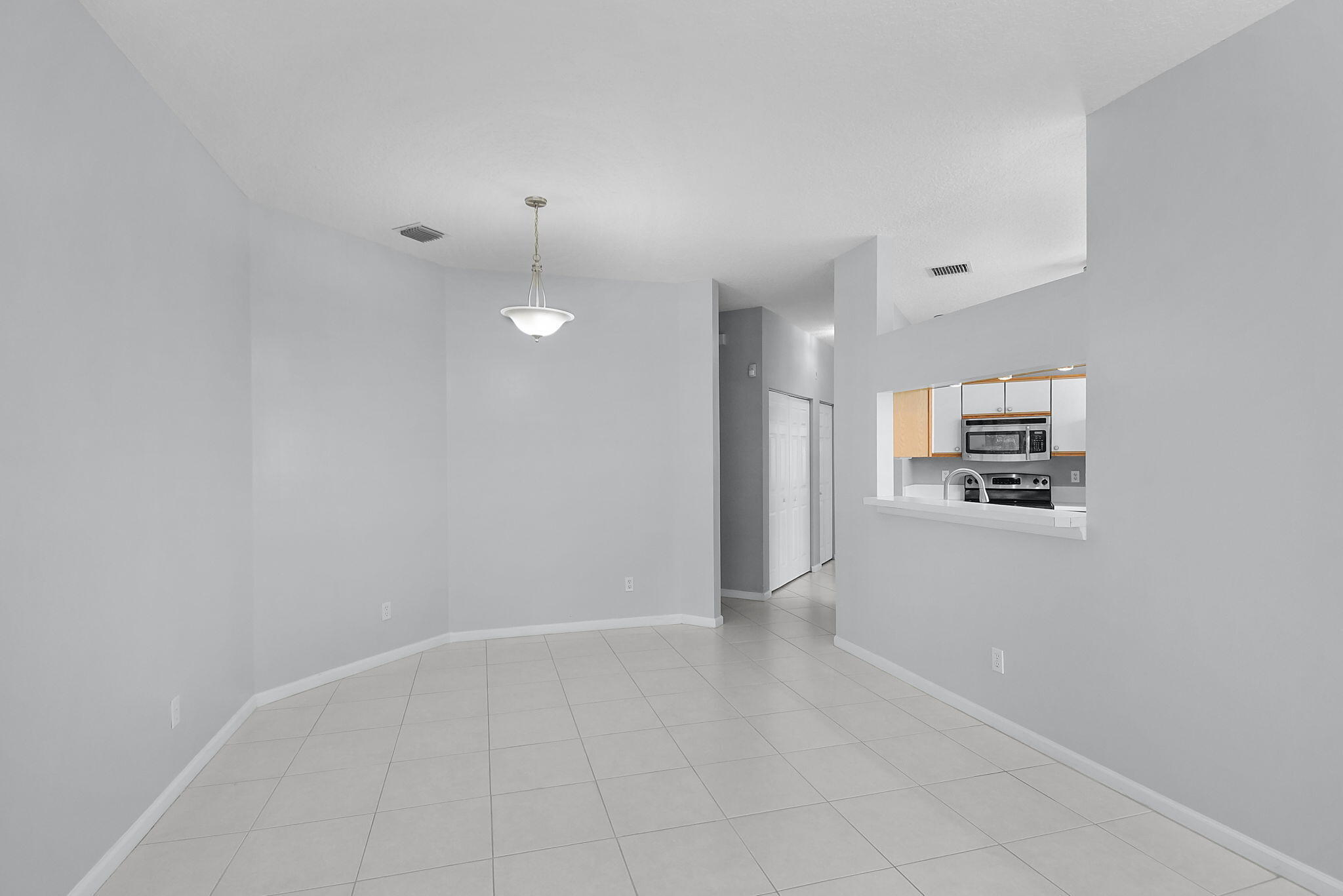 6785 Southeast Warwick Lane Stuart, FL 34997 - Photo 9 of 62 GOOD SIZE DINING