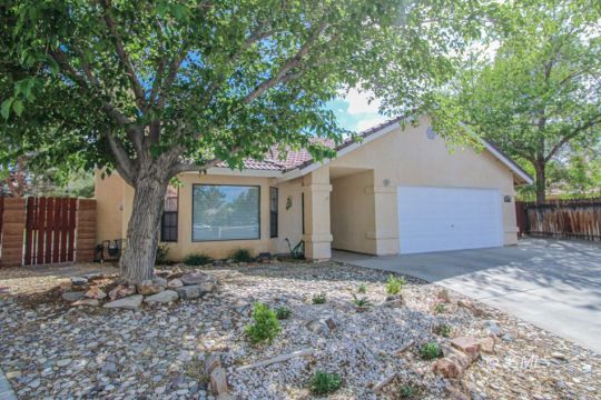 1232 Mandy Court Ridgecrest, CA 93555 - Photo 4 of 43 Gallery Image 4
