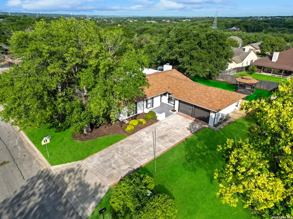 $365,000 | 8346 Athenian Drive, Universal City, TX 78148
