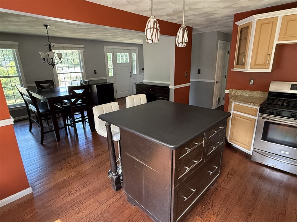 13 North Martin Road Amesbury, MA 01913 - Photo 5 of 14