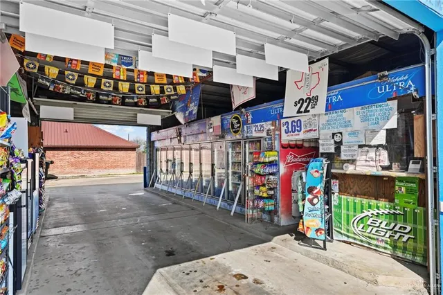 $1,095,000 | 1921 West Main Avenue, Mission, TX 78573