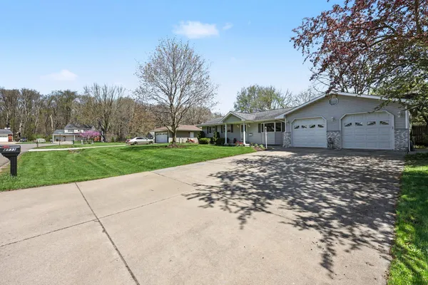 $319,900 | 4133 Kenzie Boulevard, Jackson, MI 49201