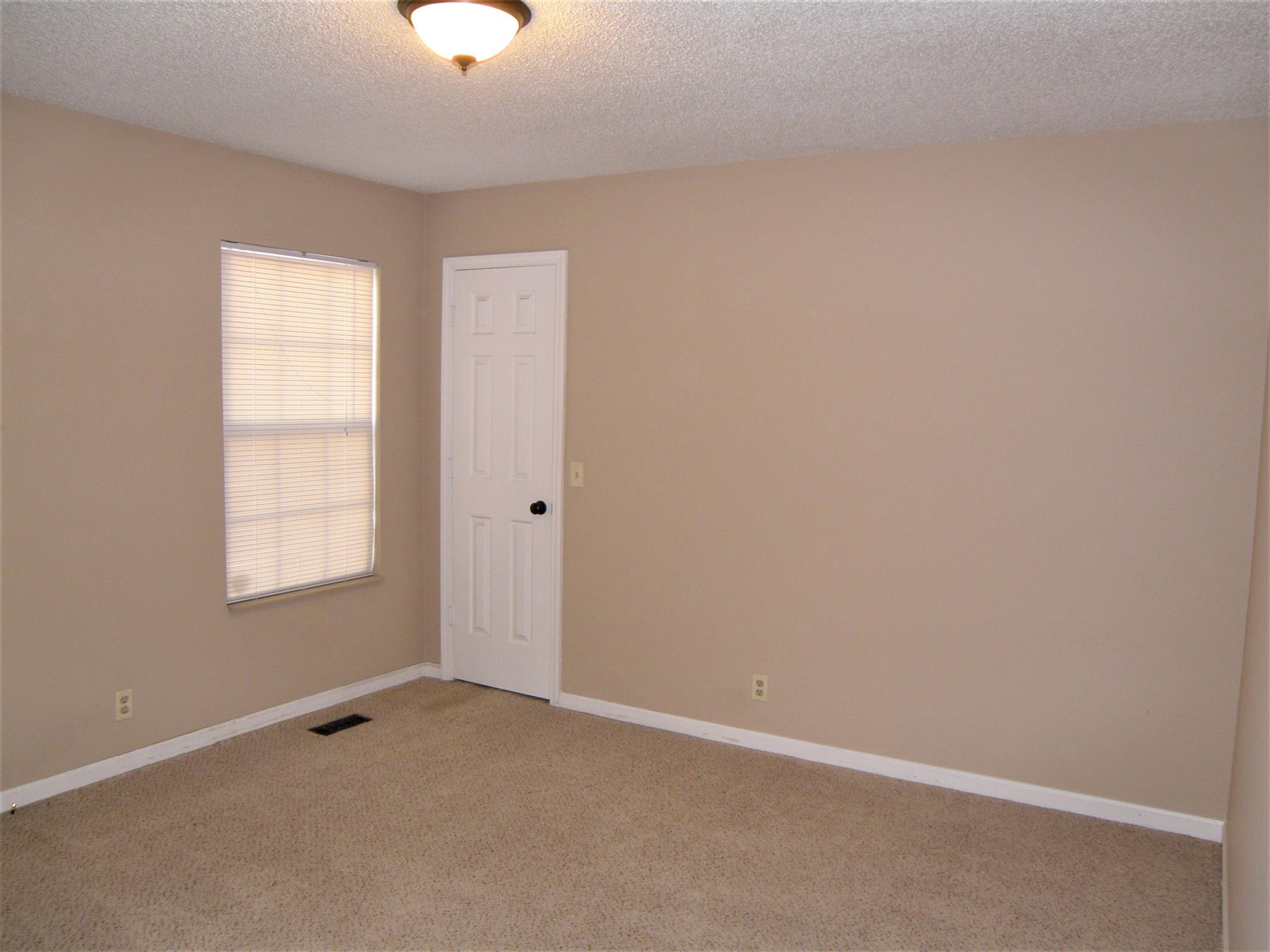 3517 Country Way Road Antioch, TN 37013 - Photo 13 of 15 an empty room with windows and closet