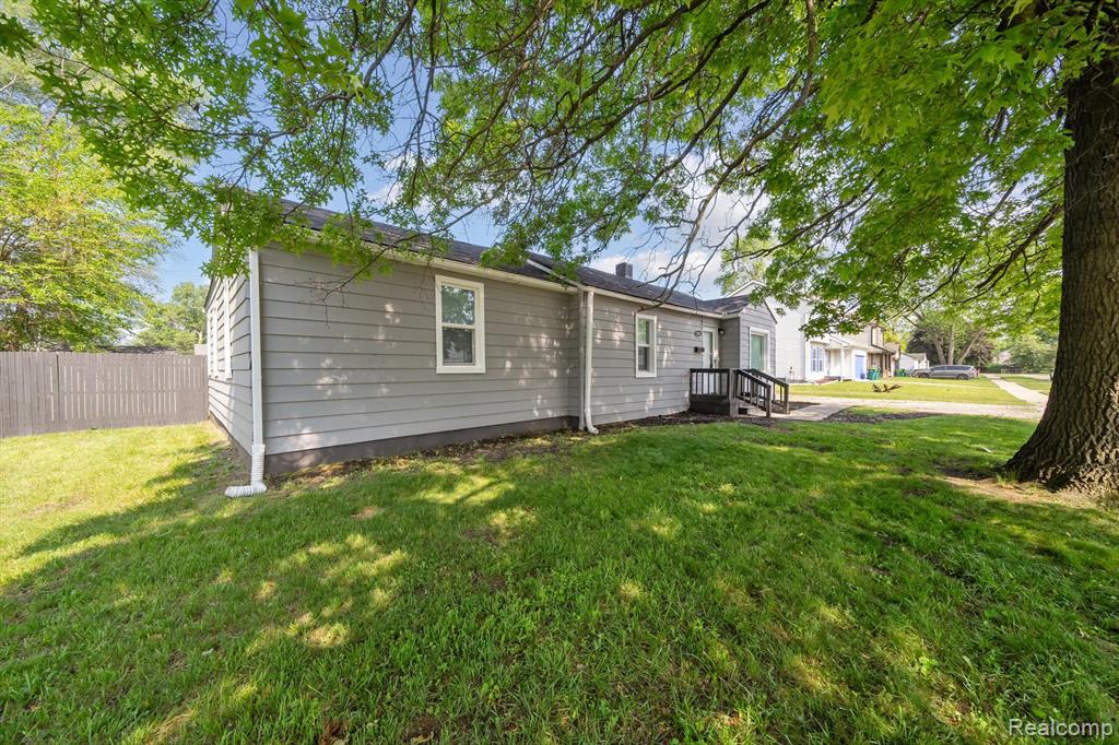 5932 Colorado Street Romulus, MI 48174 - Photo 2 of 23