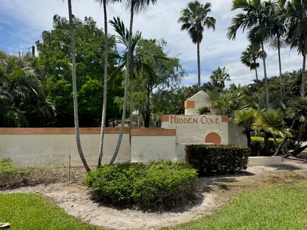 $3,400 | 6639 Hidden Cove Drive, Unit 47, Davie, FL 33314