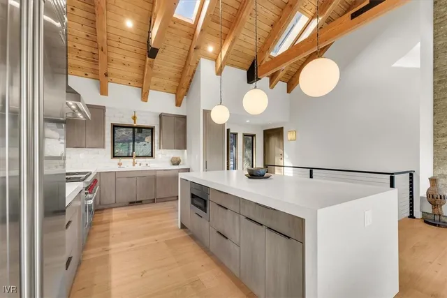 $4,800,000 | 877 Tyner Way, Incline Village, NV 89451