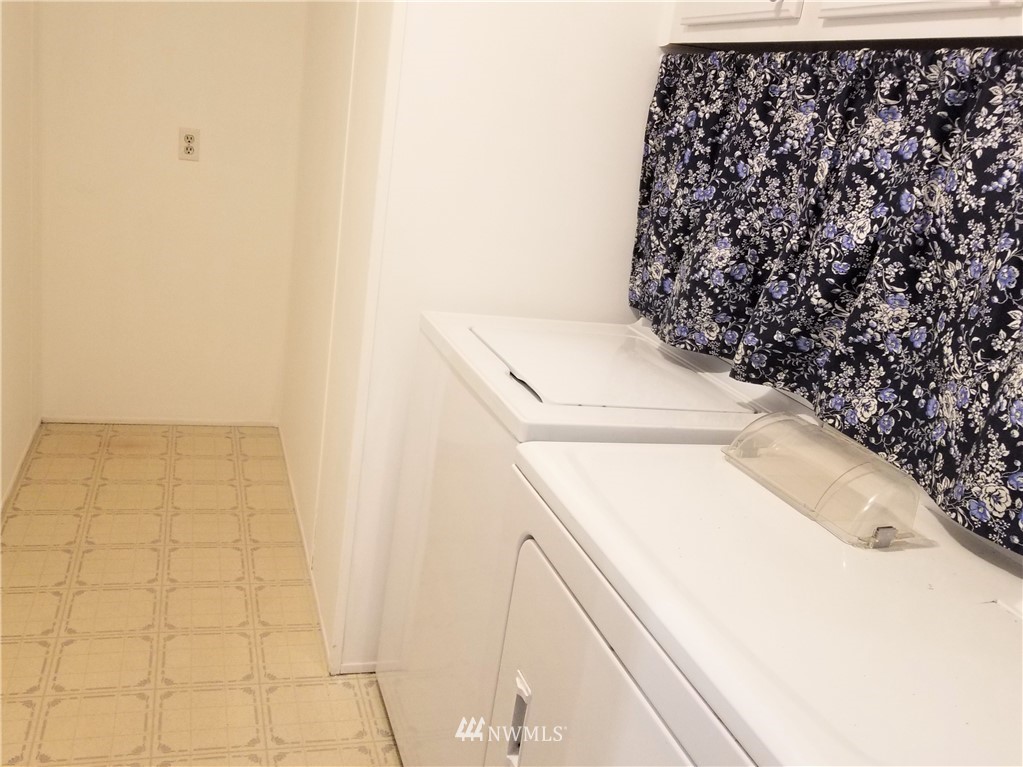 2411 Southwest Ritchie Drive Port Orchard, WA 98367 - Photo 17 of 25 Gallery Image 17