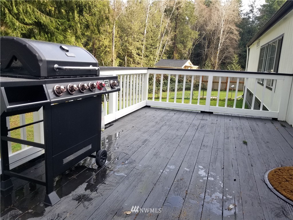 2411 Southwest Ritchie Drive Port Orchard, WA 98367 - Photo 8 of 25 Gallery Image 8