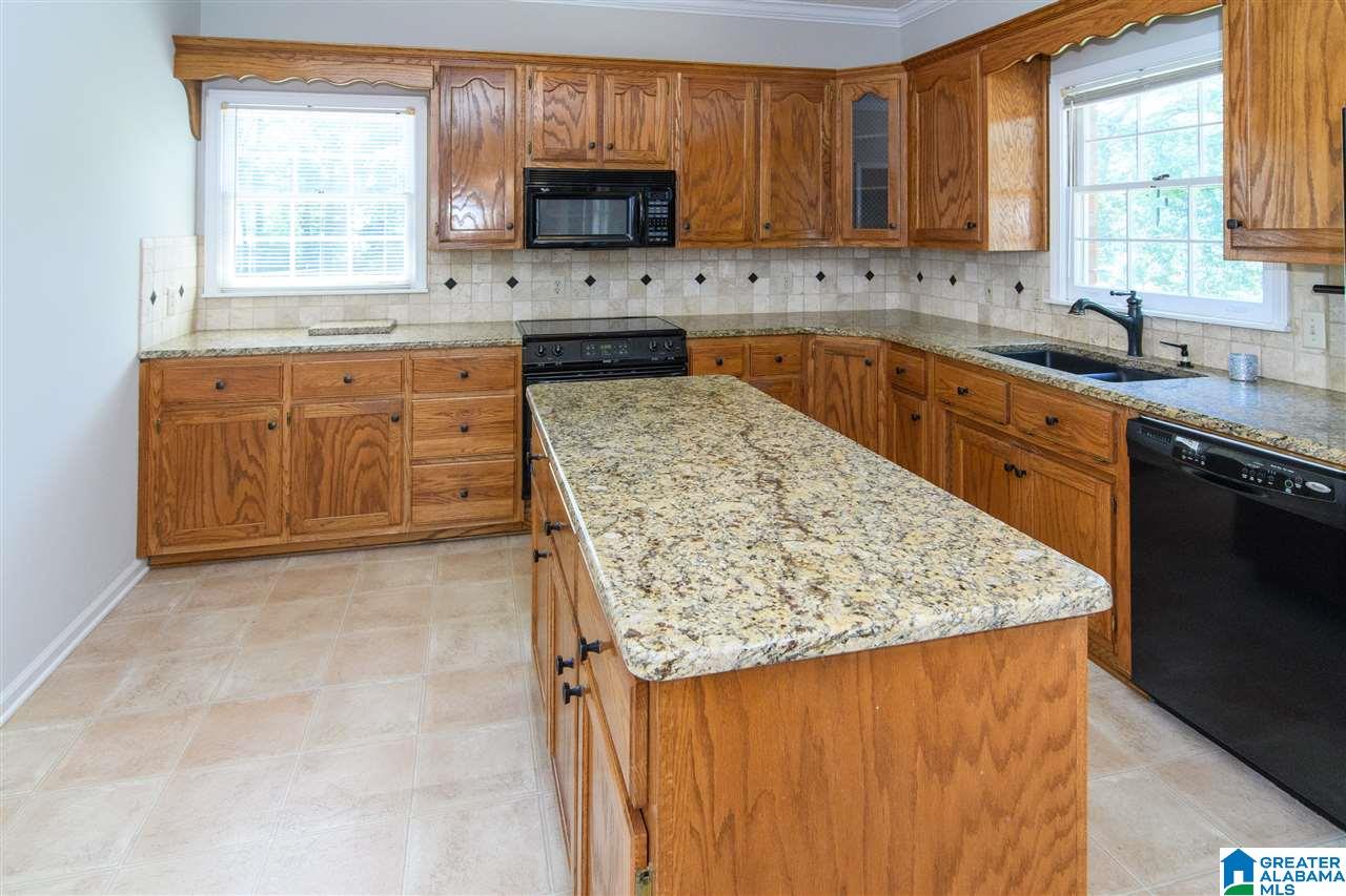 113 Post Circle Trussville, AL 35173 - Photo 7 of 29