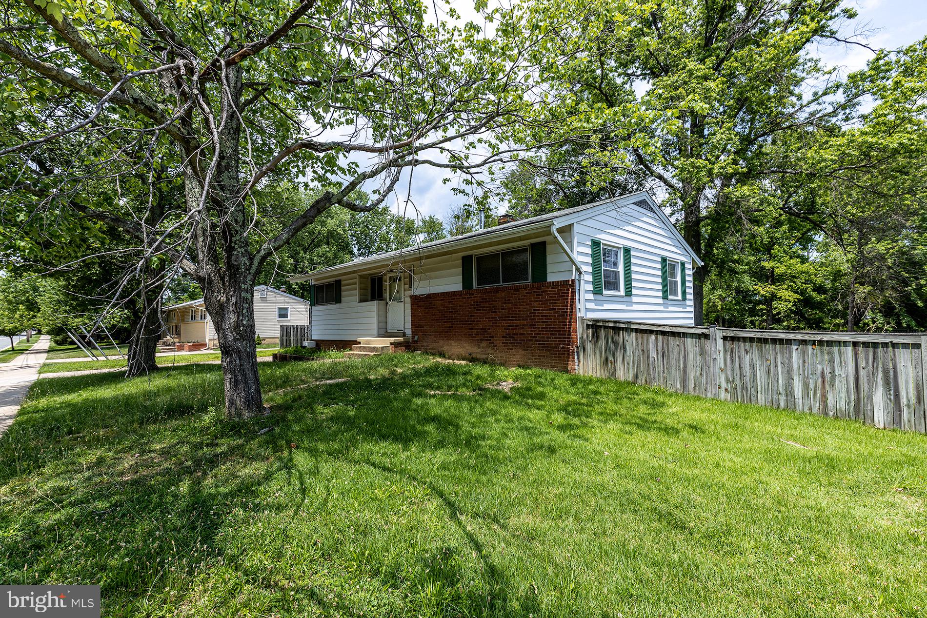 410 Branch Road Southeast Vienna, VA 22180 - Photo 1 of 10