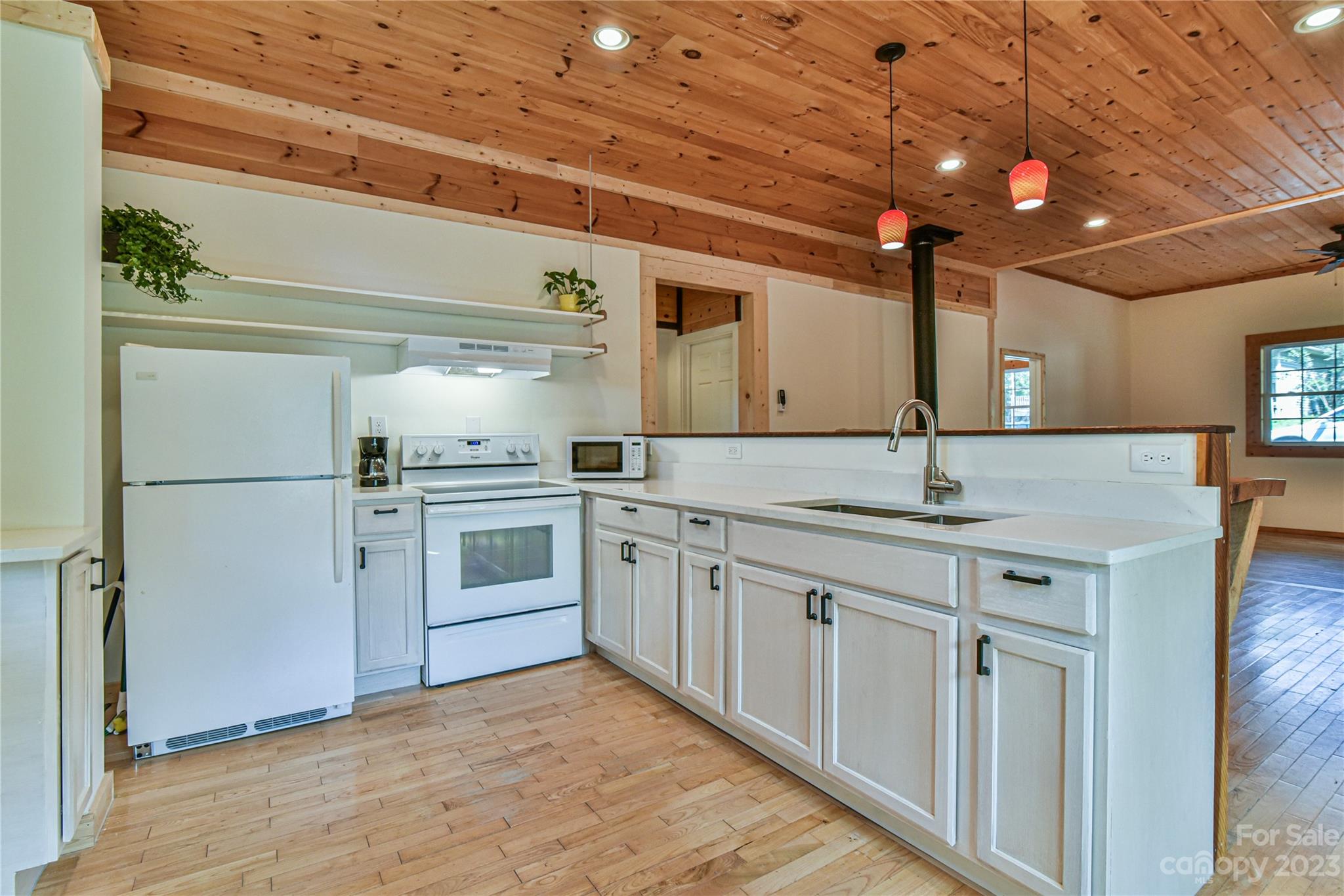 33 Davidson Road Asheville, NC 28803 - Photo 10 of 26 Gallery Image 10