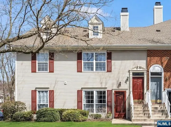 $2,950 | 1041 Cumberland Court, Mahwah, NJ 07430