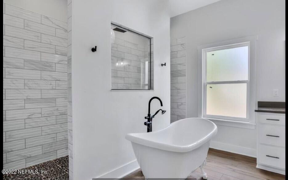 1400 Lee Road St. Johns, FL 32259 - Photo 15 of 34 Master Bath