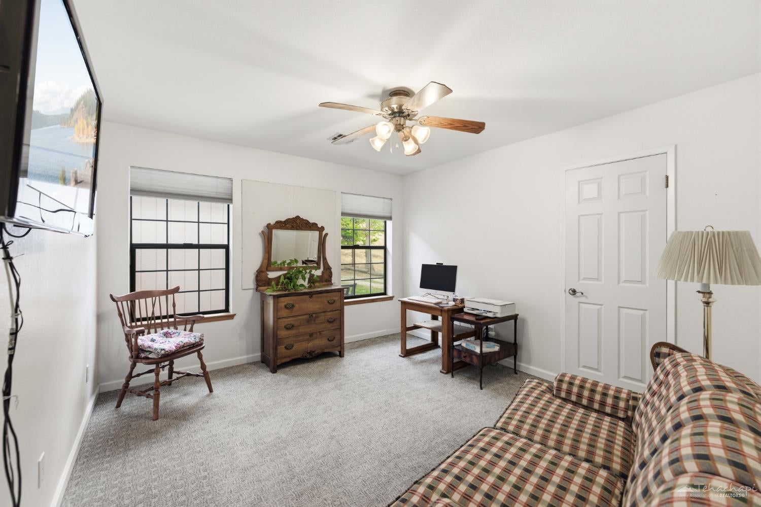 30300 South Lower Valley Road Tehachapi, CA 93561 - Photo 15 of 32 Gallery Image 15