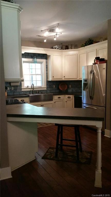 2852 Baird Road, Unit 9 Clover, SC 29710 - Photo 5 of 19 Gallery Image 5