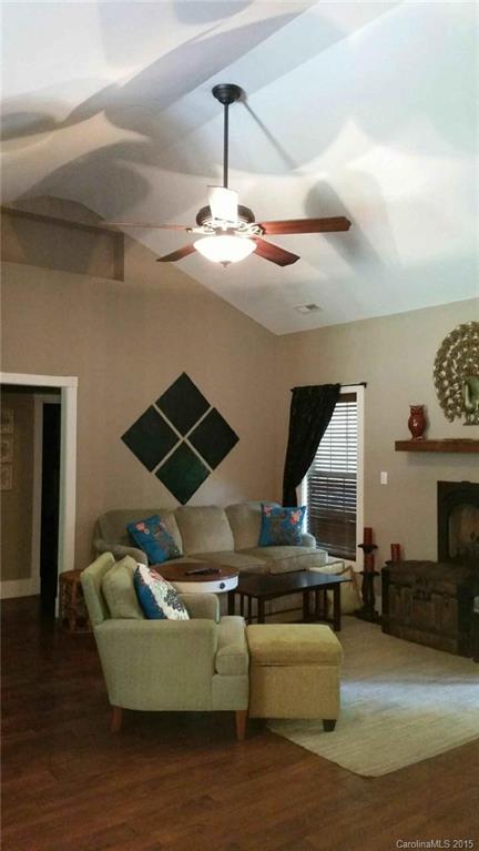 2852 Baird Road, Unit 9 Clover, SC 29710 - Photo 6 of 19 Gallery Image 6