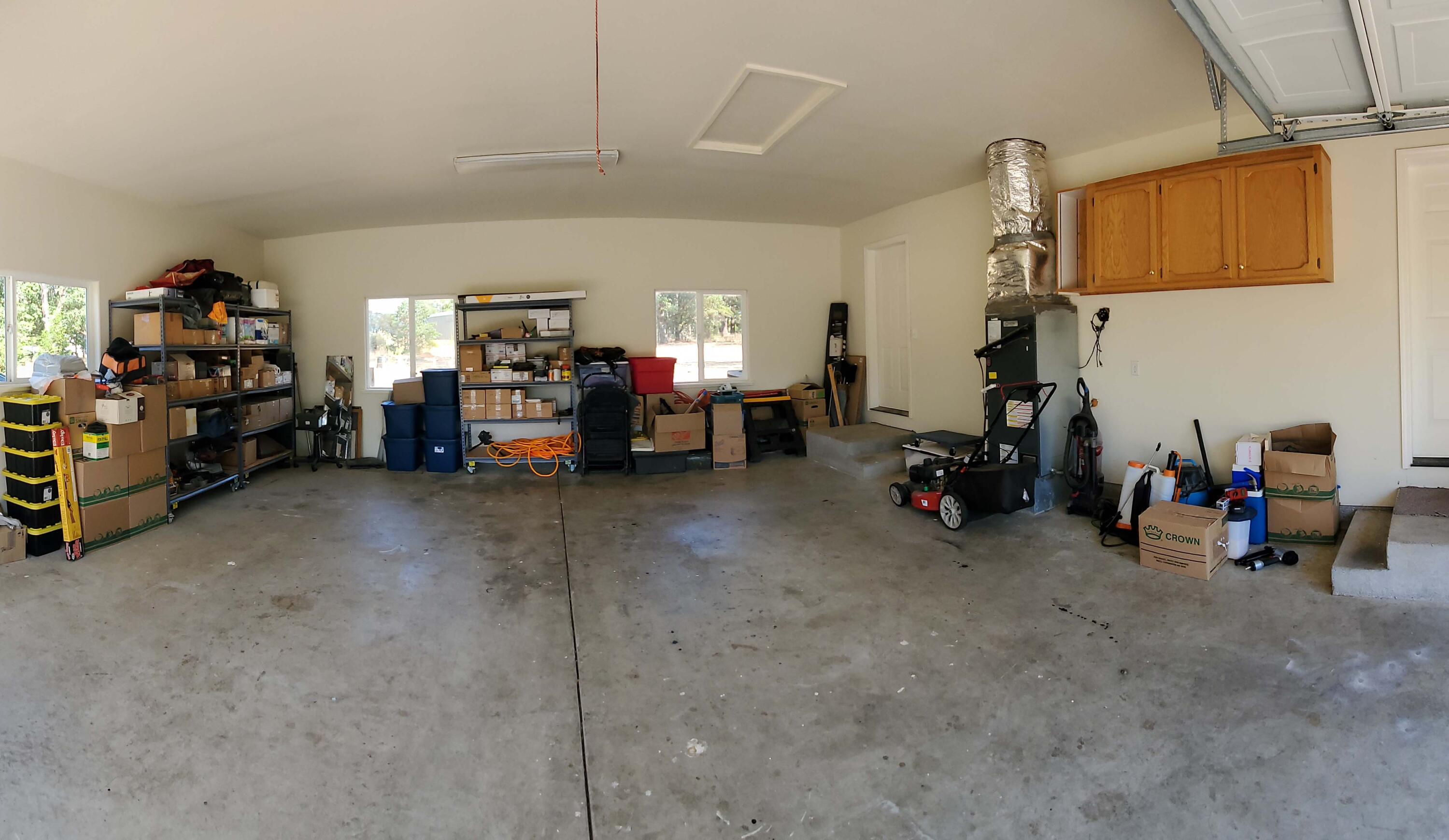 379 Oak Ranch Road Grants Pass, OR 97526 - Photo 37 of 38 30_garage1