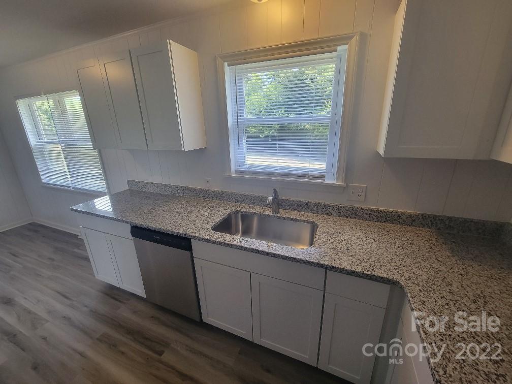 129 Rowe Street Gastonia, NC 28056 - Photo 2 of 24 Gallery Image 2