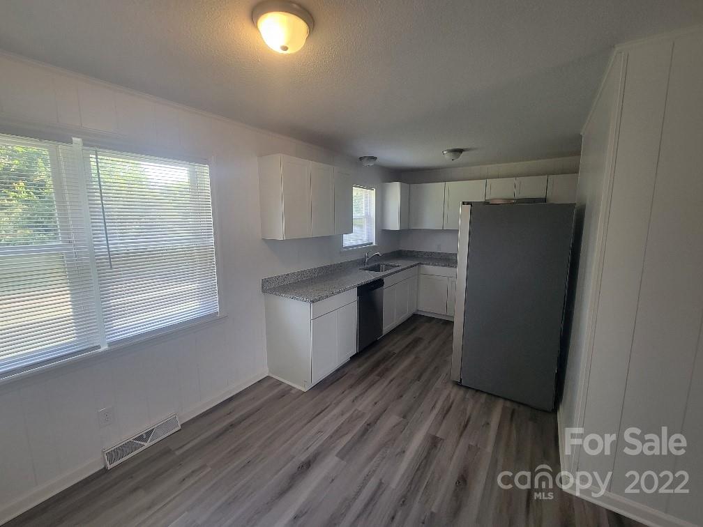 129 Rowe Street Gastonia, NC 28056 - Photo 7 of 24 Gallery Image 7