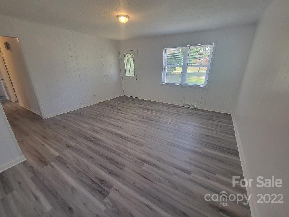 129 Rowe Street Gastonia, NC 28056 - Photo 10 of 24 Gallery Image 10