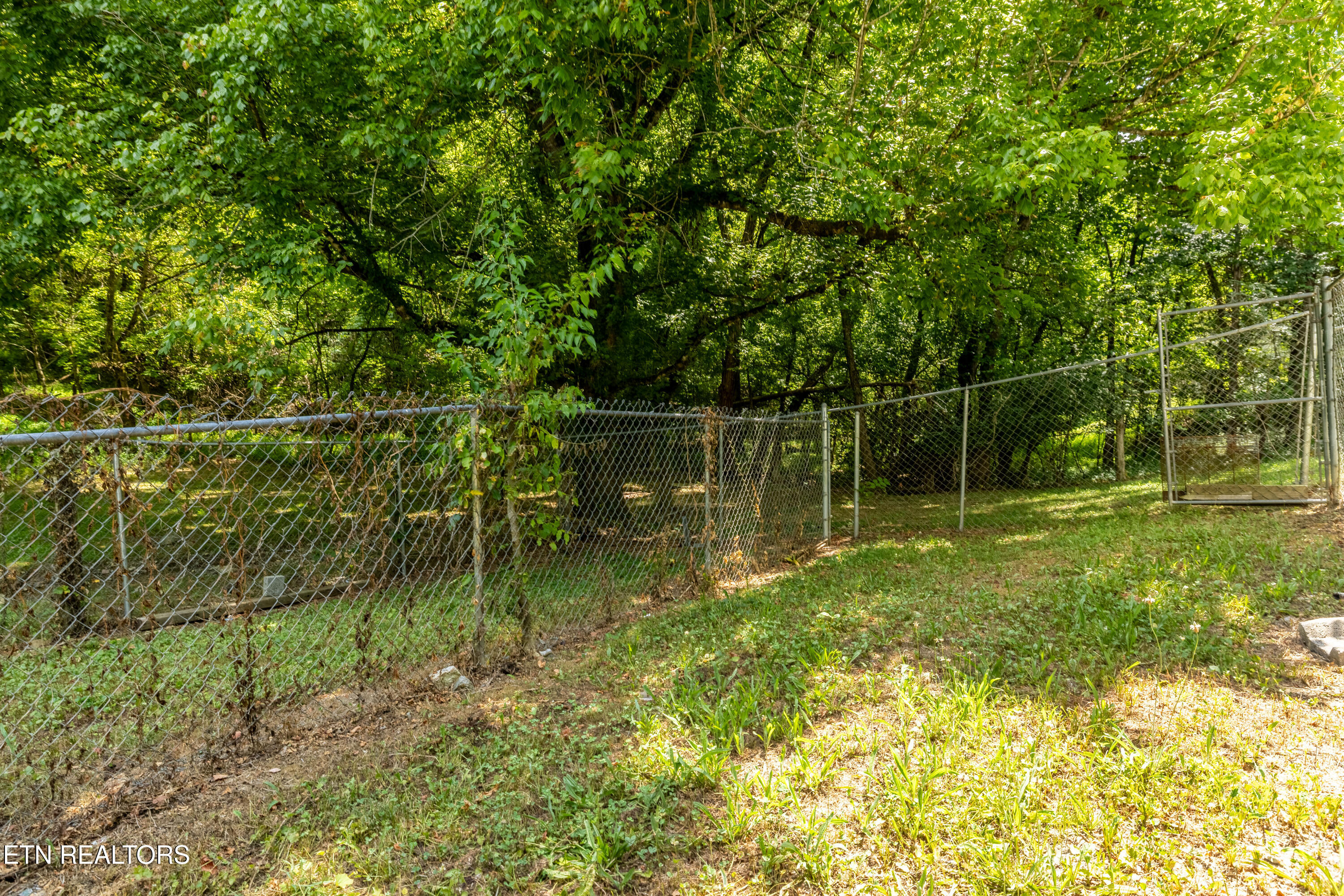 2320 Midway Road Kodak, TN 37764 - Photo 18 of 24 2320Midwayrd-17